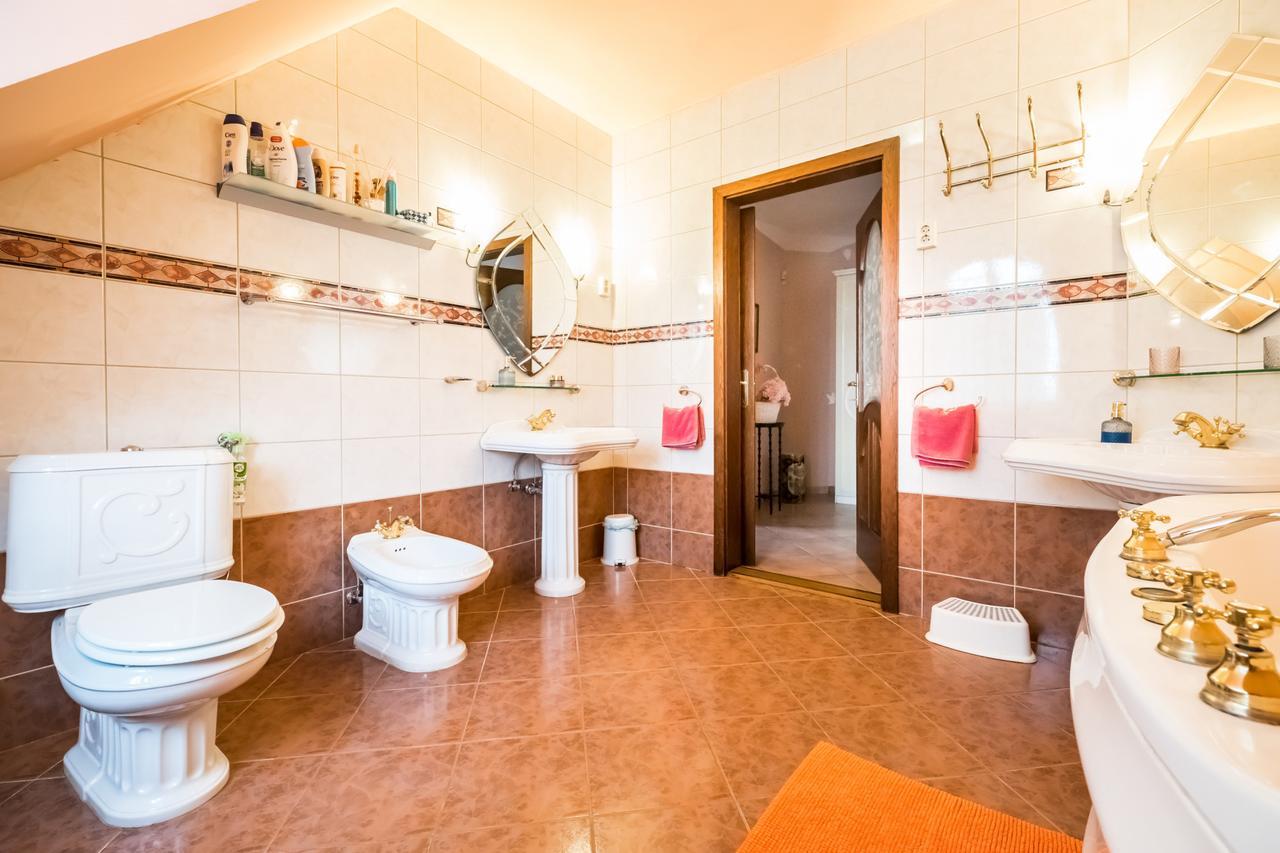 Kertvarosi Csaladi Haz Budapest Exterior foto